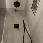With Xxl Tv, Full Kitchen & Fireplace
