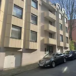 With Xxl Tv, Full Kitchen & Fireplace Apartament Wuppertal
