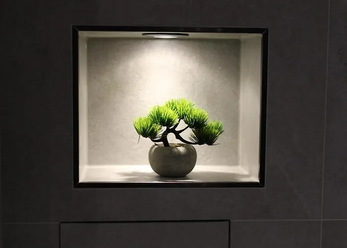 With Xxl Tv, Full Kitchen & Fireplace *