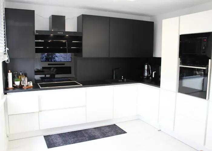 With Xxl Tv, Full Kitchen & Fireplace Appartement Wuppertal