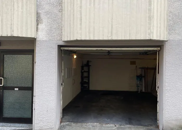 With Xxl Tv, Full Kitchen & Fireplace * Wuppertal